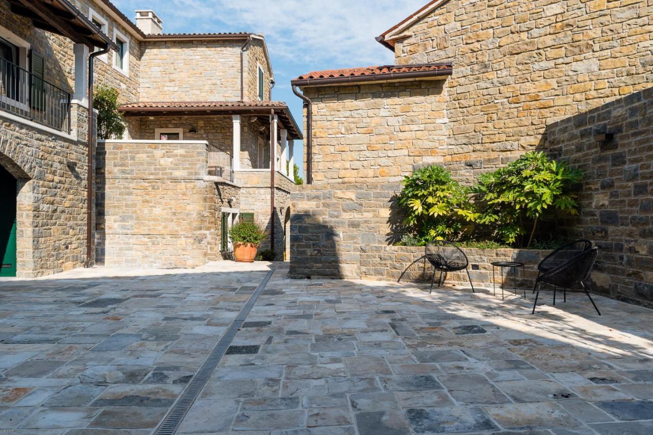 L'Abbraccio Della Quercia Momjan Exterior foto