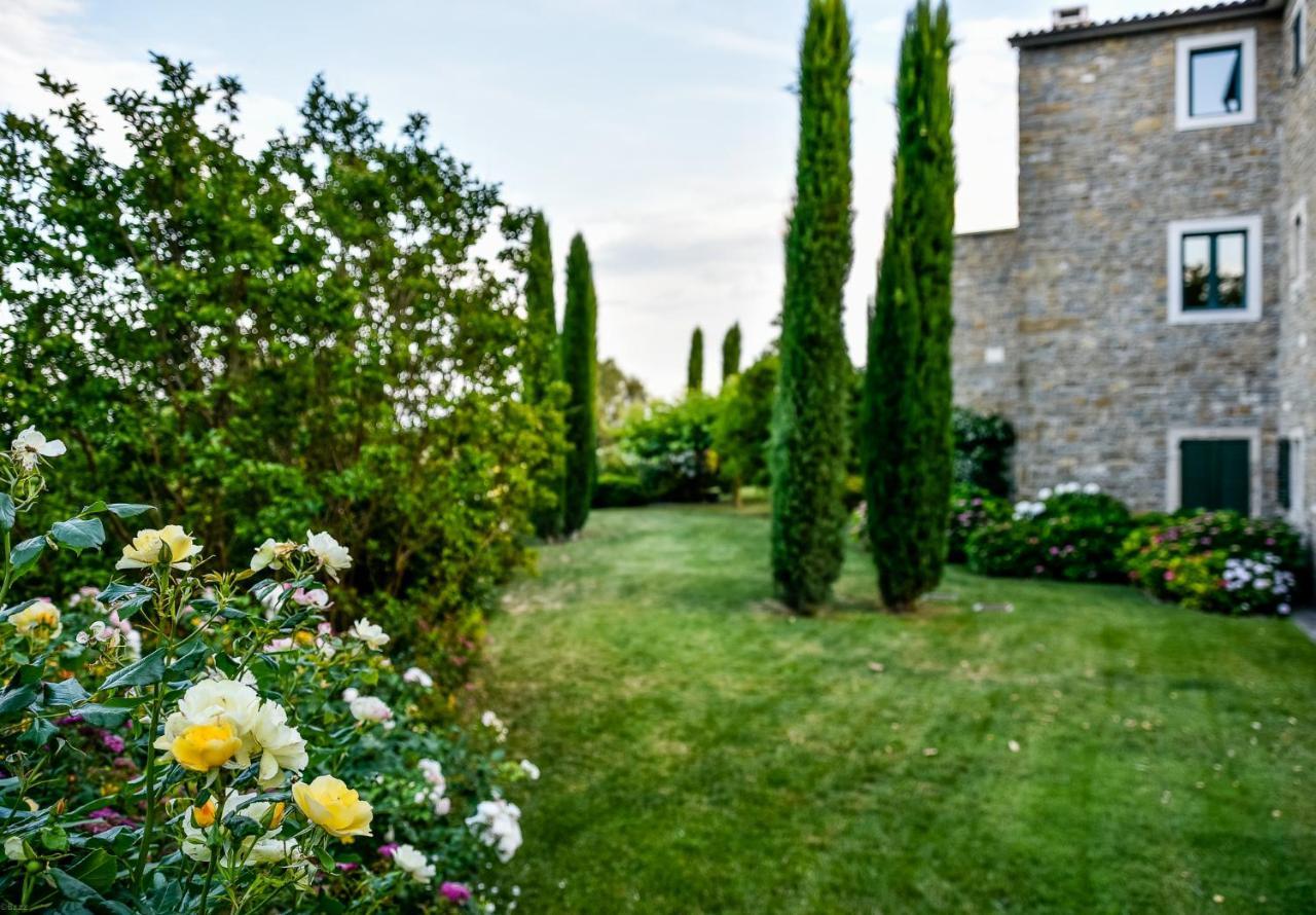 L'Abbraccio Della Quercia Momjan Exterior foto